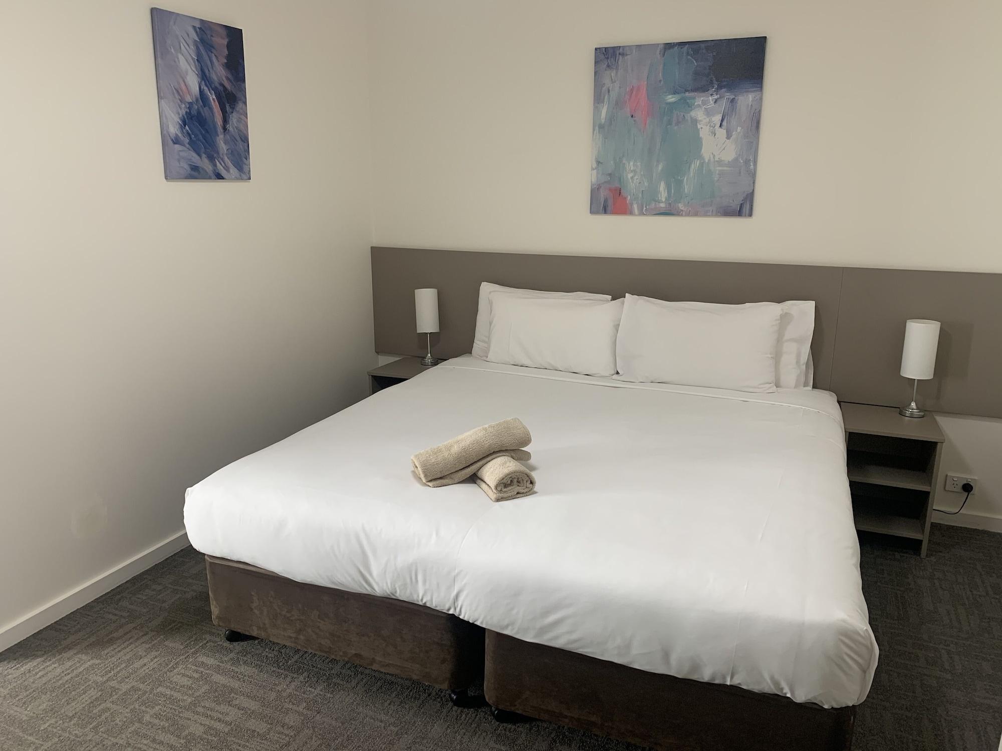 Adina Place Motel Apartments Launceston Bagian luar foto
